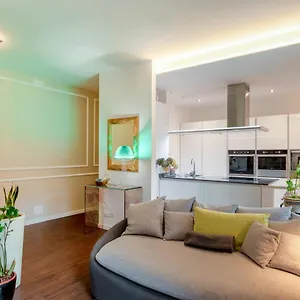 galleria-eremitani-exclusive-elegant-apartment.hotelinveneto.com/